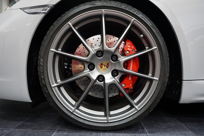 ポルシェ 718 ボクスター 718Boster GTS4.0 6MT クレヨン GTS