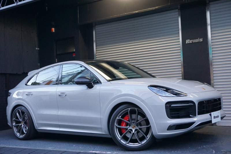 ポルシェ カイエン Cayenne GTS Coupe  Lightweight Sport Package Carbon 中古車