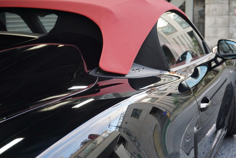 ポルシェ 718スパイダー Boxster Spyder  6MT スパイダークラシックインテリア LEDヘッドライト ブラック 中古車 中古車