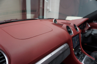 ポルシェ 718スパイダー Boxster Spyder  6MT スパイダークラシックインテリア LEDヘッドライト ブラック 中古車 中古車