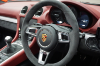 ポルシェ 718スパイダー Boxster Spyder  6MT スパイダークラシックインテリア LEDヘッドライト ブラック 中古車 中古車