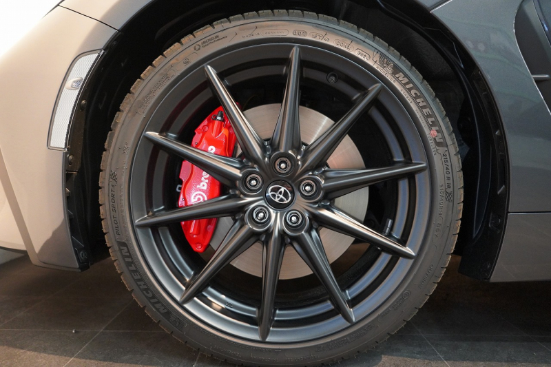 トヨタ GR86 RZ 6MT ワンオーナー 禁煙車 bremboブレーキ SACHSサス フルオリジナル 中古車 中古車