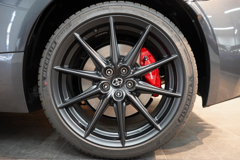 トヨタ GR86 RZ 6MT ワンオーナー 禁煙車 bremboブレーキ SACHSサス フルオリジナル 中古車 中古車