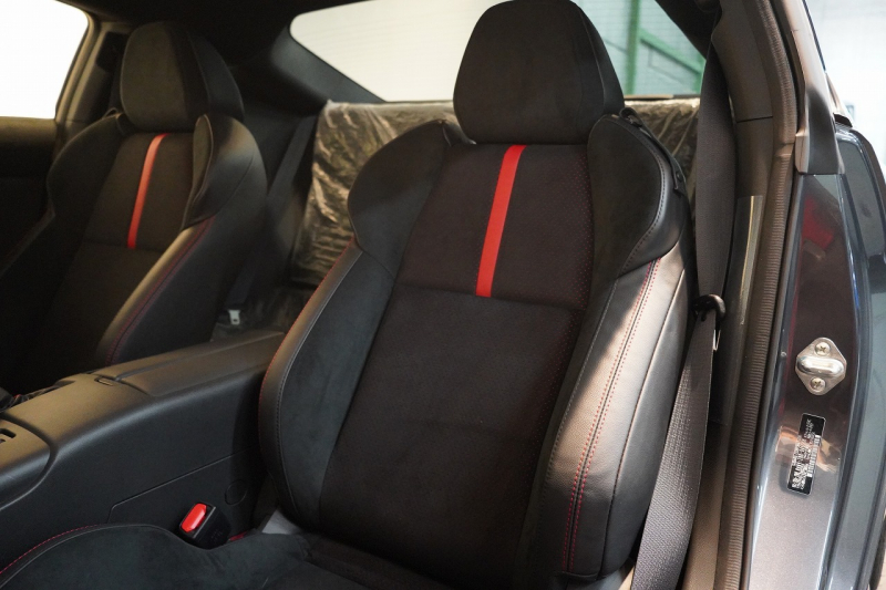 トヨタ GR86 RZ 6MT ワンオーナー 禁煙車 bremboブレーキ SACHSサス フルオリジナル 中古車 中古車