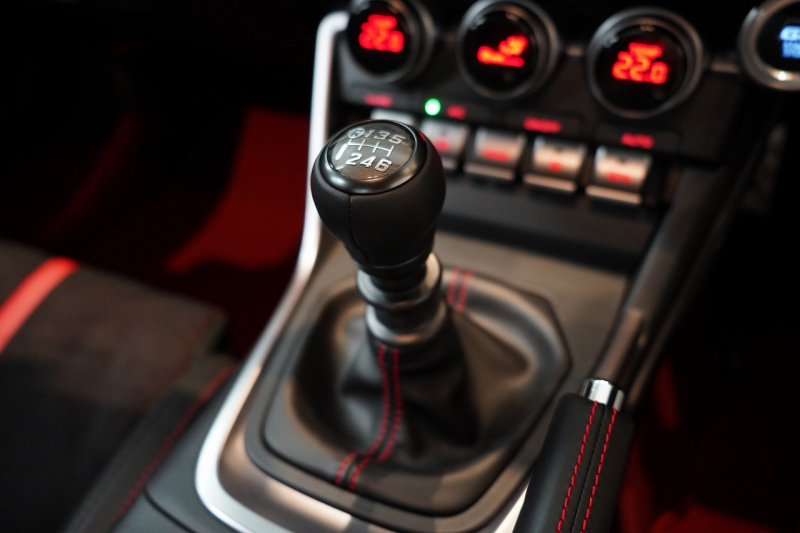 トヨタ GR86 RZ 6MT ワンオーナー 禁煙車 bremboブレーキ SACHSサス フルオリジナル 中古車 中古車