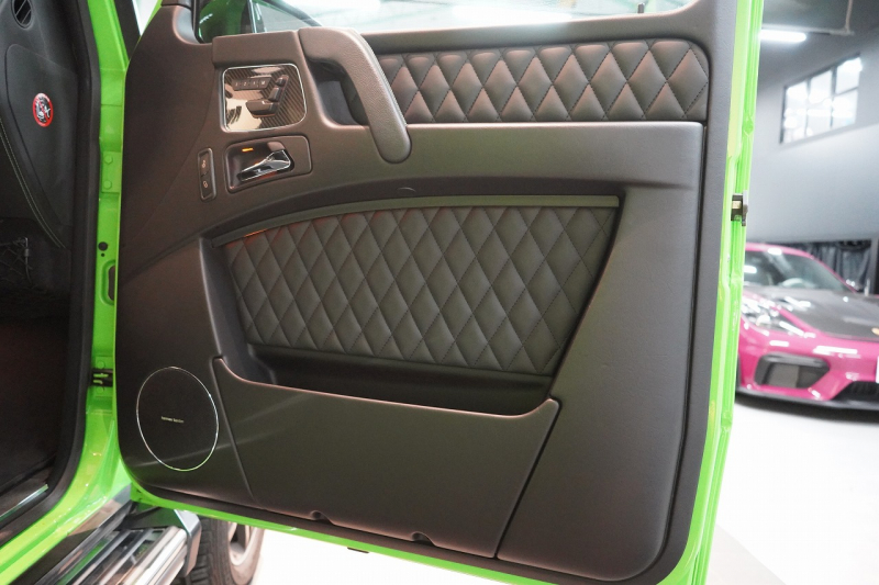 AMG Gクラス G63 Crazy Color Limited 全国限定6台 エイリアングリーン 禁煙車 中古車 中古車