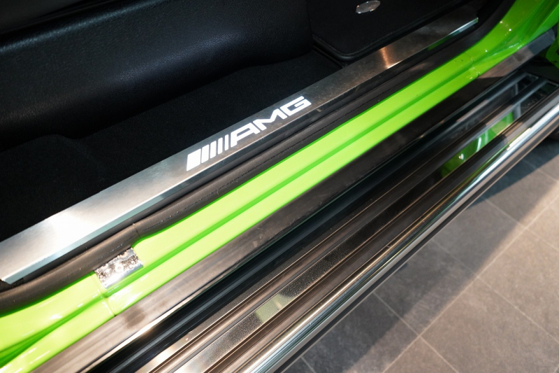 AMG Gクラス G63 Crazy Color Limited 全国限定6台 エイリアングリーン 禁煙車 中古車 中古車