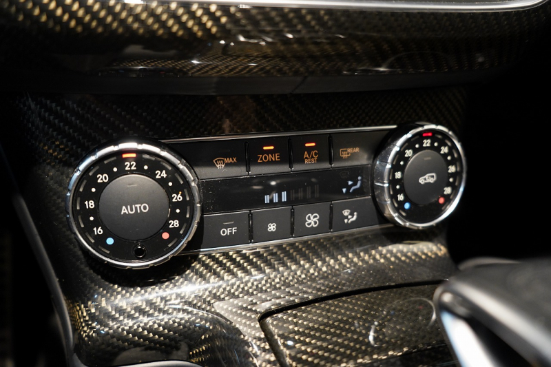 AMG Gクラス G63 Crazy Color Limited 全国限定6台 エイリアングリーン 禁煙車 中古車 中古車