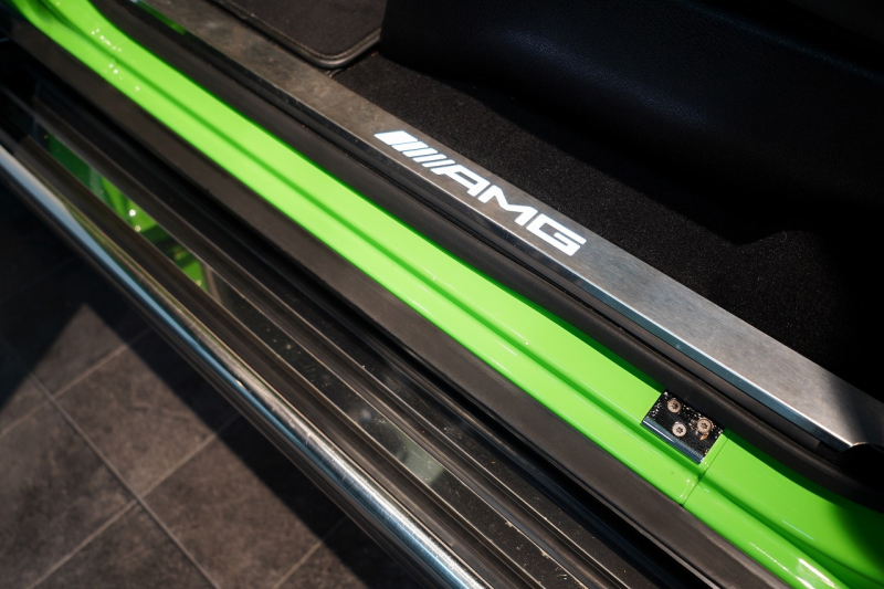AMG Gクラス G63 Crazy Color Limited 全国限定6台 エイリアングリーン 禁煙車 中古車 中古車