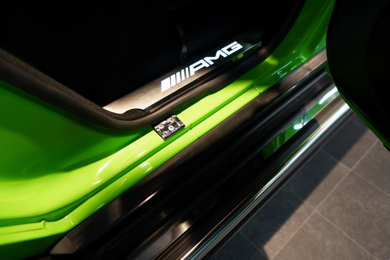 AMG Gクラス G63 Crazy Color Limited 全国限定6台 エイリアングリーン 禁煙車 中古車 中古車