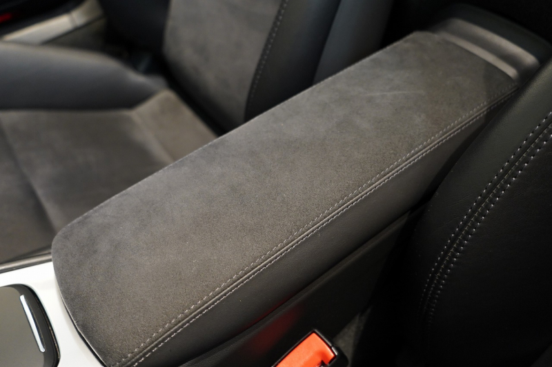 ポルシェ ボクスター(Type981) Boxster GTS 6MT 左H スポクロ スポエグ スポーツシャシー レザーインテリア 中古車 中古車