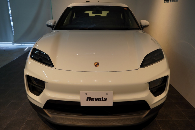 ポルシェ マカン 4 Electric 新型EVモデル ワンオーナー スポクロ OP20インチホイール パノラマルーフ 保証継承可 中古車 中古車