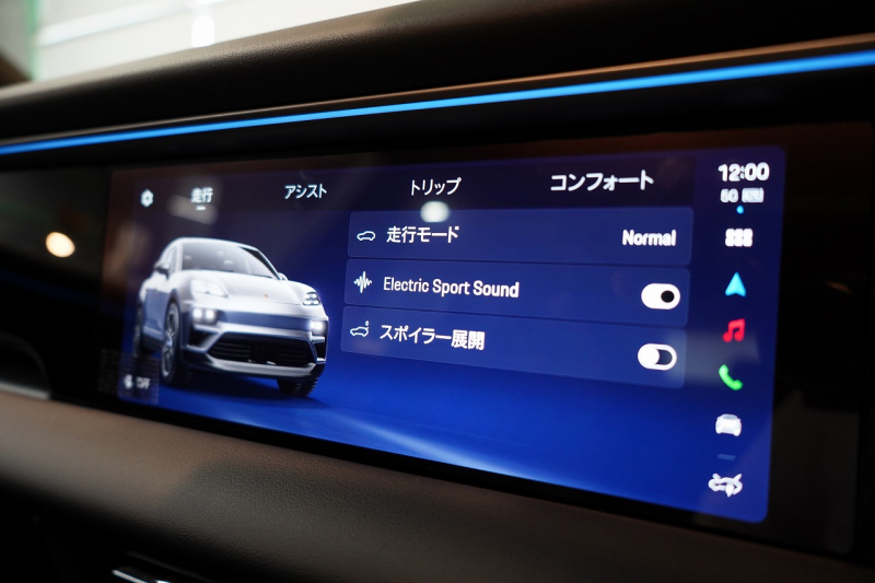 ポルシェ マカン 4 Electric 新型EVモデル ワンオーナー スポクロ OP20インチホイール パノラマルーフ 保証継承可 中古車 中古車