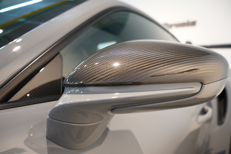 ポルシェ 911(Type992) GT3RS PDK ワンオーナー OP973 ヴァイザッハパッケージ PCCB Fリフト レザー×Race-Texインテリア 中古車 中古車