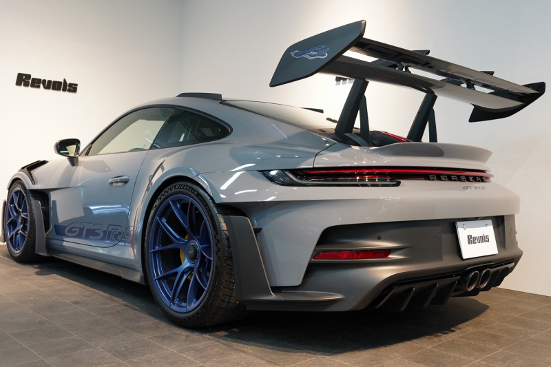 ポルシェ 911(Type992) GT3RS PDK ワンオーナー OP973 ヴァザッハパッケージ PCCB Fリフト レザー×Race-Texインテリア 中古車