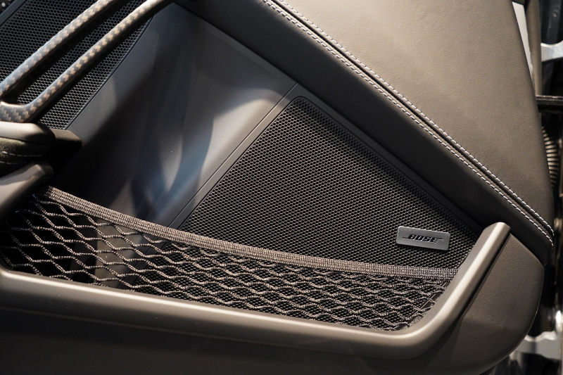 ポルシェ 911(Type992) GT3RS PDK ワンオーナー OP973 ヴァイザッハパッケージ PCCB Fリフト レザー×Race-Texインテリア 中古車 中古車