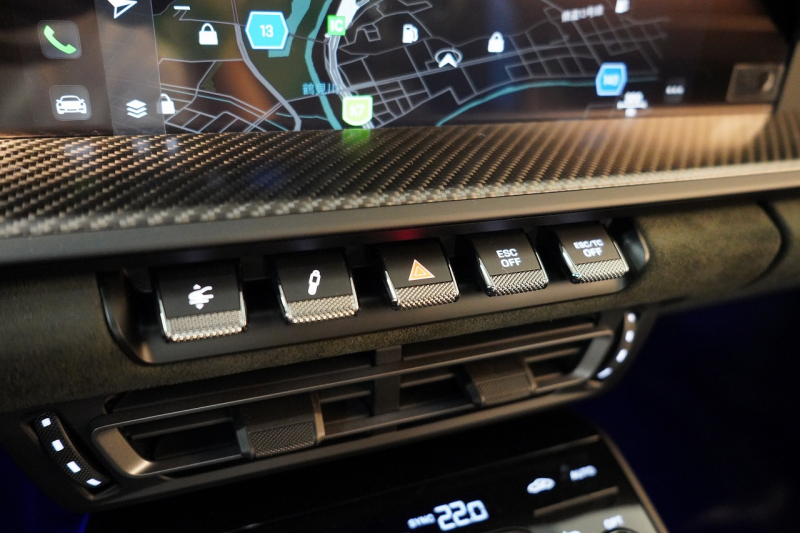 ポルシェ 911(Type992) GT3RS PDK ワンオーナー OP973 ヴァイザッハパッケージ PCCB Fリフト レザー×Race-Texインテリア 中古車 中古車