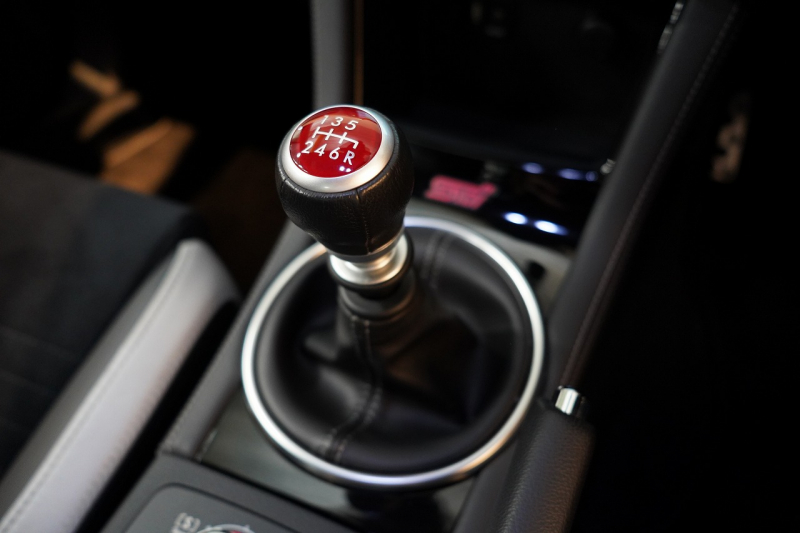 スバル WRX STi EJ20 ファイナルエディション 限定555台 フルパッケージ HKS車高調 フルチタンマフラー 中古車 中古車