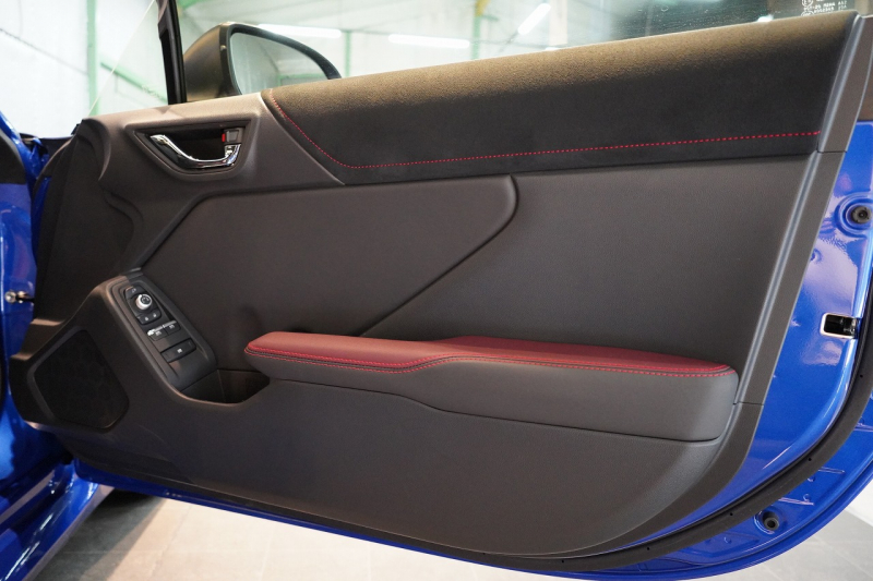 スバル BRZ STi スポーツ ワンオーナー bremboブレーキ 純正OPナビゲーション フルオリジナル 中古車 中古車