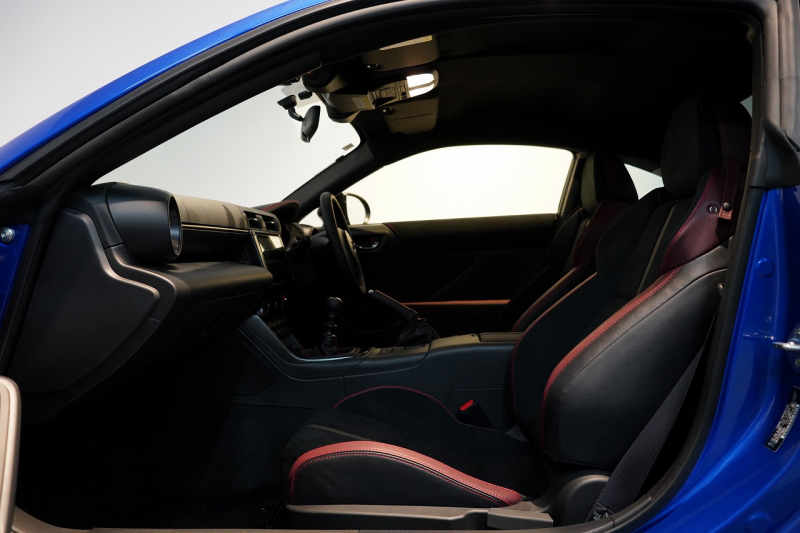 スバル BRZ STi スポーツ ワンオーナー bremboブレーキ 純正OPナビゲーション フルオリジナル 中古車 中古車