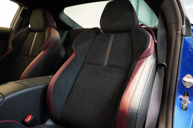 スバル BRZ STi スポーツ ワンオーナー bremboブレーキ 純正OPナビゲーション フルオリジナル 中古車 中古車