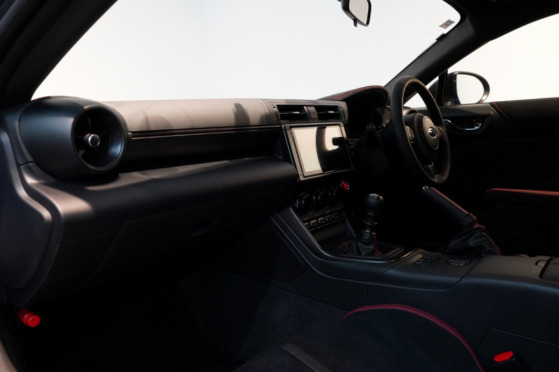 スバル BRZ STi スポーツ ワンオーナー bremboブレーキ 純正OPナビゲーション フルオリジナル 中古車 中古車