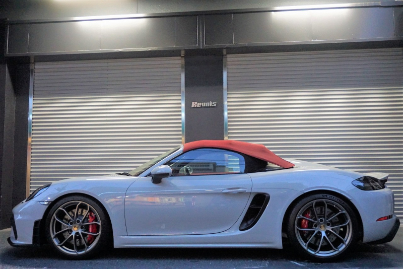 ポルシェ 718スパイダー (Type718)Spyder PDK スパイダークラシックインテリア LEDヘッドライト  中古車