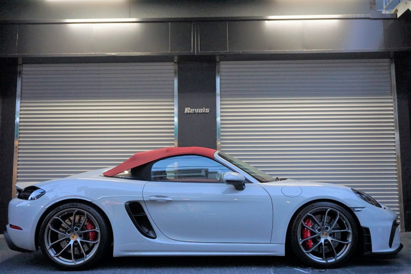 ポルシェ 718スパイダー (Type718)Spyder PDK スパイダークラシックインテリア LEDヘッドライト  中古車