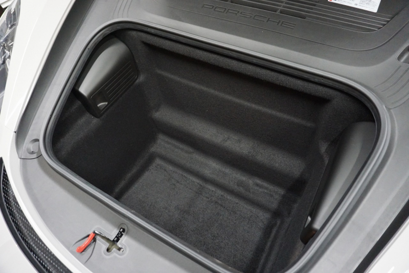 ポルシェ 718スパイダー (Type718)Spyder PDK スパイダークラシックインテリア LEDヘッドライト  中古車