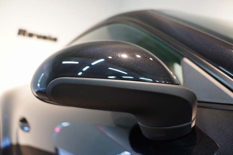 ポルシェ 911(Type991.2) Carrera 7MT スポーツクロノ スポーツテールパイプ ジェットブラック パークアシスト付リバーシングカメラ 中古車 中古車