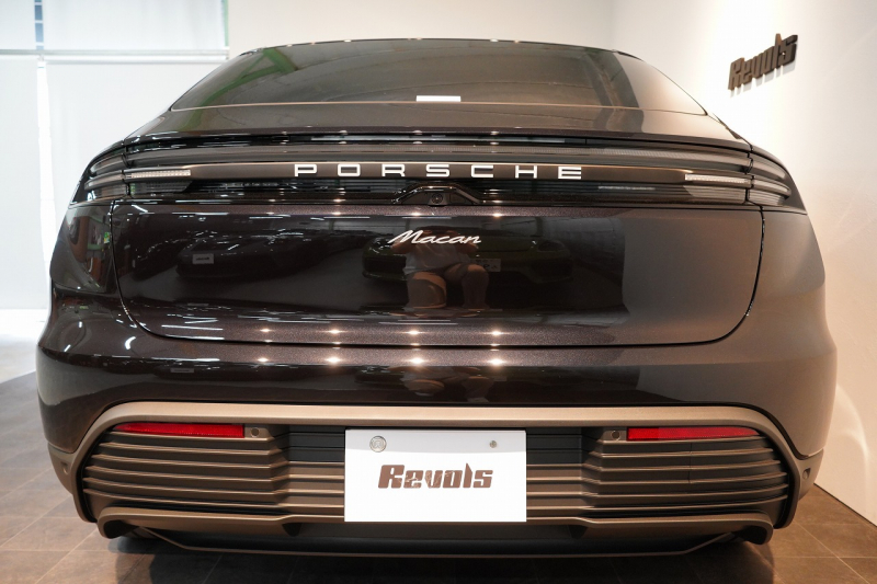 ポルシェ マカン Electric 新型EVモデル ワンオーナー スポクロ OP21インチホイール パノラマルーフ 保証継承可 中古車 中古車