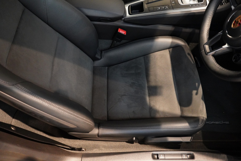 ポルシェ 718 ケイマン PDK スポクロ スポエグ 20インチCarreraSホイール 電格ミラー 中古車 中古車