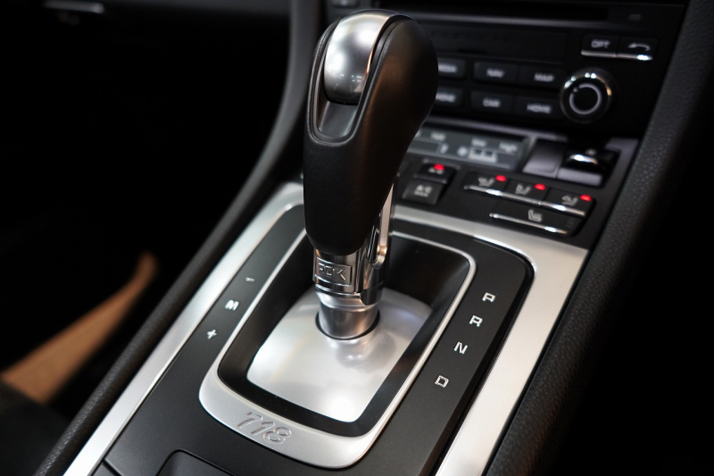 ポルシェ 718 ケイマン PDK スポクロ スポエグ 20インチCarreraSホイール 電格ミラー 中古車 中古車