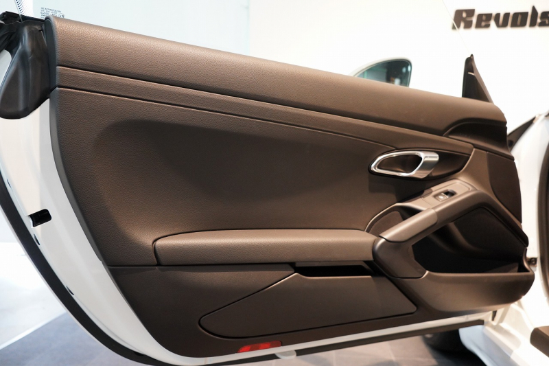 ポルシェ 718 ケイマン PDK スポクロ スポエグ 20インチCarreraSホイール 電格ミラー 中古車 中古車