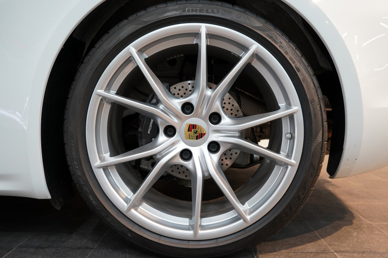 ポルシェ 718 ケイマン PDK スポクロ スポエグ 20インチCarreraSホイール 電格ミラー 中古車 中古車