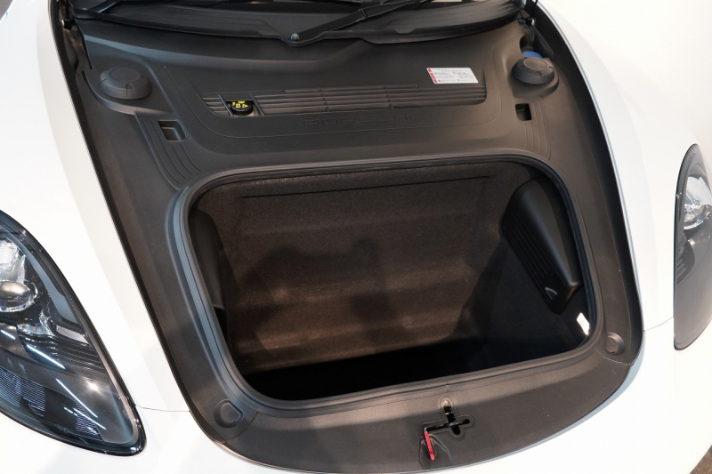 ポルシェ 718 ケイマン PDK スポクロ スポエグ 20インチCarreraSホイール 電格ミラー 中古車 中古車