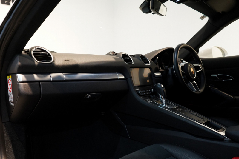 ポルシェ 718 ケイマン PDK スポクロ スポエグ 20インチCarreraSホイール 電格ミラー 中古車 中古車