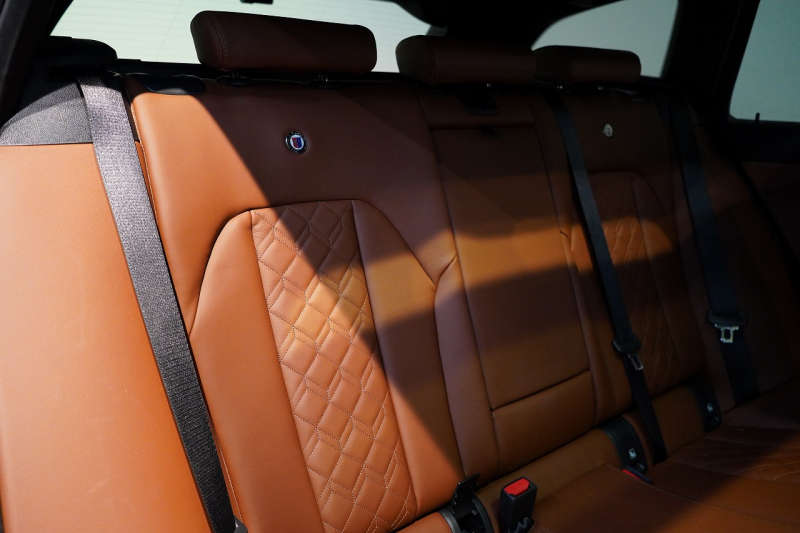 アルピナ B3 Touring GT Allrad 1オーナー アルピナグリーン メリノレザー 電動パノラマルーフ セーフティPKG 中古車 中古車