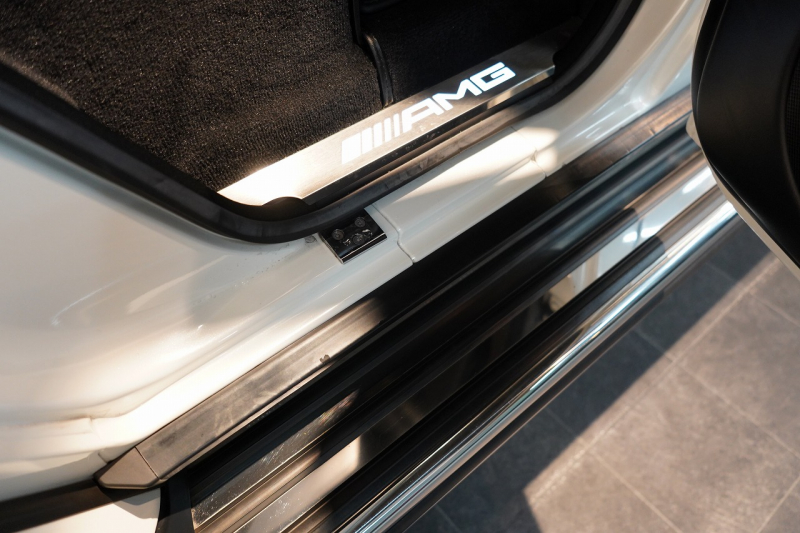 AMG Gクラス G63 designoエクスクルーシブインテリア designoミスティックホワイト カーボンインテリア サイドビューカメラ 中古車 中古車