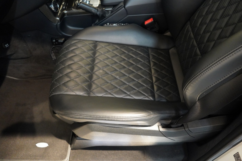 AMG Gクラス G63 designoエクスクルーシブインテリア designoミスティックホワイト カーボンインテリア サイドビューカメラ 中古車 中古車