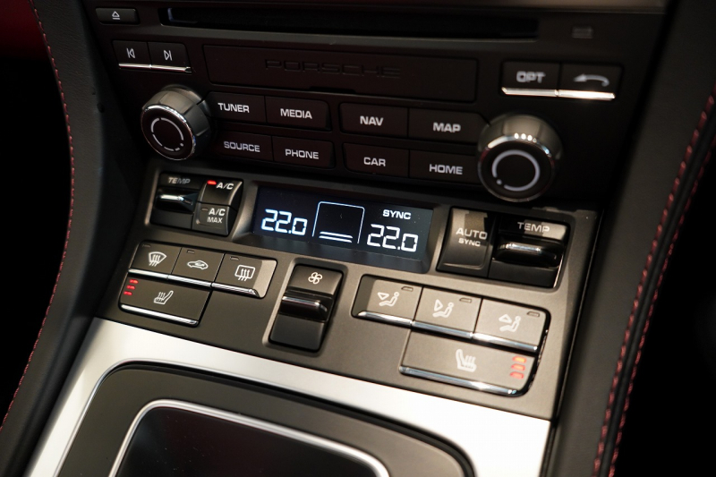 ポルシェ 718 ボクスター GTS 4.0 PDK ツートーンレザーインテリア PDLS+LEDヘッドライト ジェットブラック 中古車 中古車