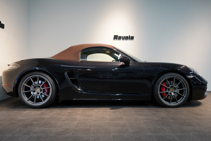 ポルシェ 718 ボクスター GTS 4.0 PDK ツートーンレザーインテリア PDLS+LEDヘッドライト ジェットブラック 中古車 中古車