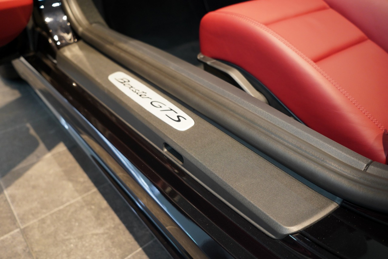 ポルシェ 718 ボクスター GTS 4.0 PDK ツートーンレザーインテリア PDLS+LEDヘッドライト ジェットブラック 中古車 中古車