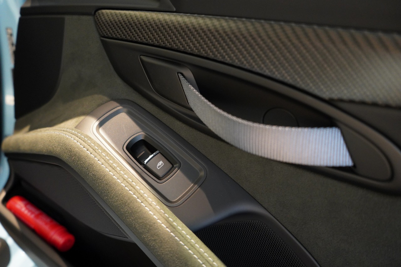 ポルシェ 718スパイダー RS PDK OP605 ガルフブルー ヴァイザッハPKG クロノPKG PCCB Fリフト レザーインテリア 中古車 中古車