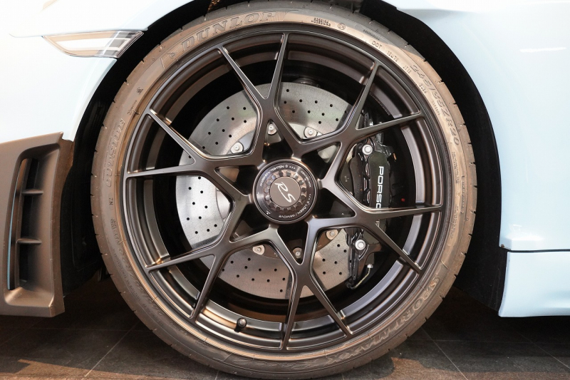 ポルシェ 718スパイダー RS PDK OP605 ガルフブルー ヴァイザッハPKG クロノPKG PCCB Fリフト レザーインテリア 中古車 中古車