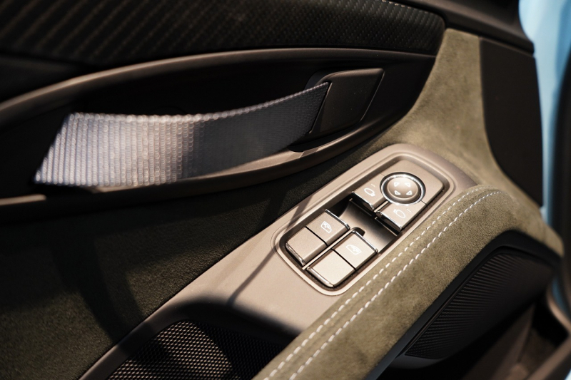 ポルシェ 718スパイダー RS PDK OP605 ガルフブルー ヴァイザッハPKG クロノPKG PCCB Fリフト レザーインテリア 中古車 中古車