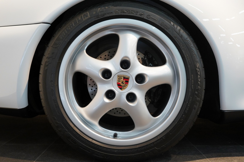 ポルシェ 911(Type993) Carrera S Tiptronic ターボSエアロキット MIZWAディーラー車 中古車 中古車