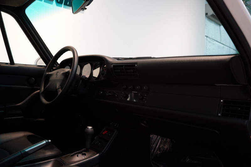 ポルシェ 911(Type993) Carrera S Tiptronic ターボSエアロキット MIZWAディーラー車 中古車 中古車