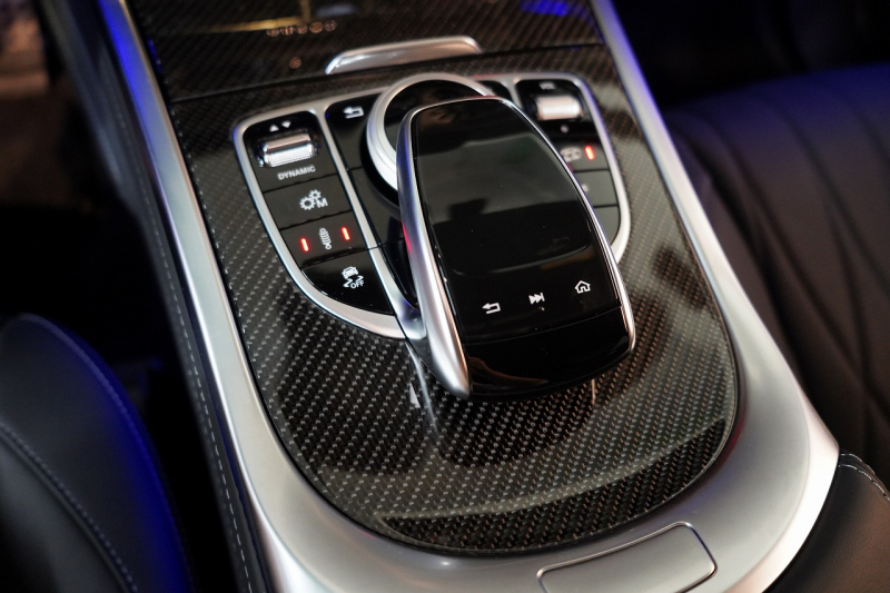 AMG Gクラス G63 AMG世田谷特別オーダープログラム車 左H ワンオーナー クラシックグレー カーボンインテリア&ステアリング 中古車 中古車