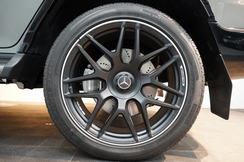 AMG Gクラス G63 AMG世田谷特別オーダープログラム車 左H ワンオーナー クラシックグレー カーボンインテリア&ステアリング 中古車 中古車